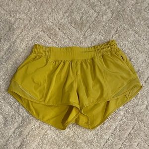 Lululemon Hotty Hot size 6